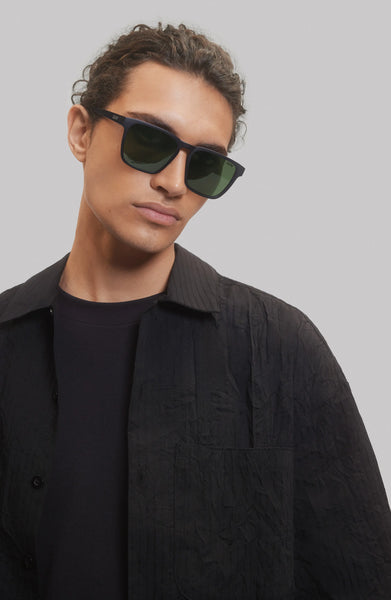 QUAY Unplugged Sunglasses - Matte Black/Green Polarized