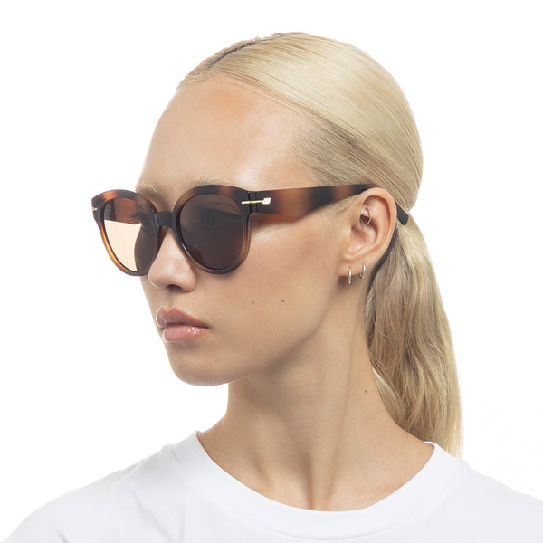 Le Specs Capacious | Tort Sunglasses