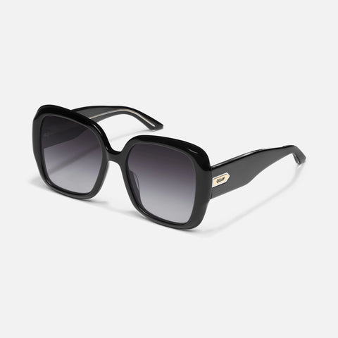 QUAY Full Glam Sunglasses - Black/Smoke