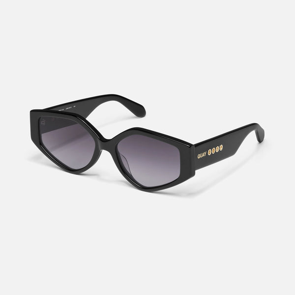 QUAY Hot Gossip Sunglasses - Black/Smoke