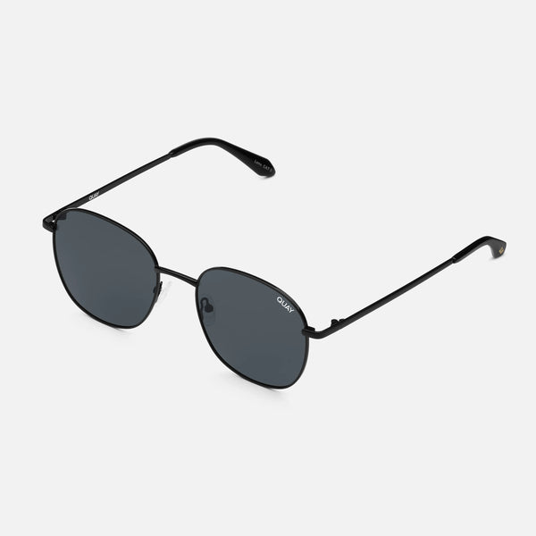 QUAY Jezabell Sunglasses - Black/Smoke Polarized