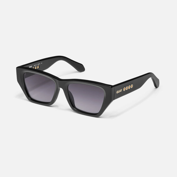 QUAY No Apologies Sunglasses - Black/Smoke