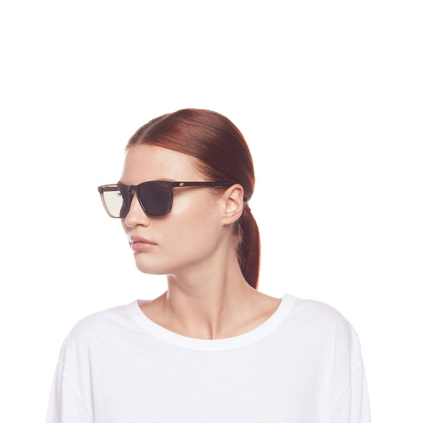 LE SPECS Bad Medicine Alt Fit Modern Rectangle Sunglasses - Olive | PresenceConcept.com